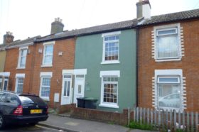 2 bedroom Terraced t...